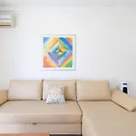 In Mit Grosser Terrasse Und Meerblick By Interhome 팔름-마르