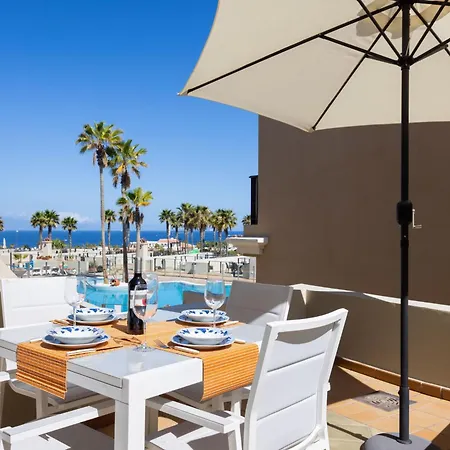 In Mit Grosser Terrasse Und Meerblick By Interhome Appartement *
