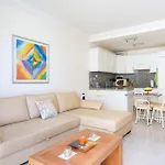 In Mit Grosser Terrasse Und Meerblick By Interhome بالم مار